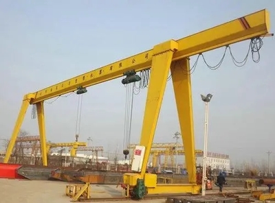 橋式起重機(jī)與門式起重機(jī)的比較與應(yīng)用